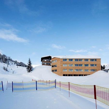 Warthsap Apartmenthaus Warth  Exterior photo